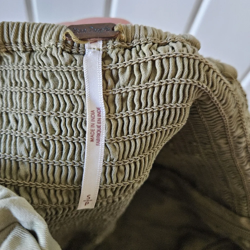 Free People Olive Green Smocked Wide Leg Jumpsuit – Size S (SP) - Picture 3 of 10